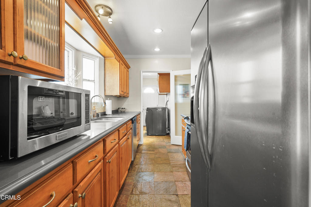 3926 W 59th Place