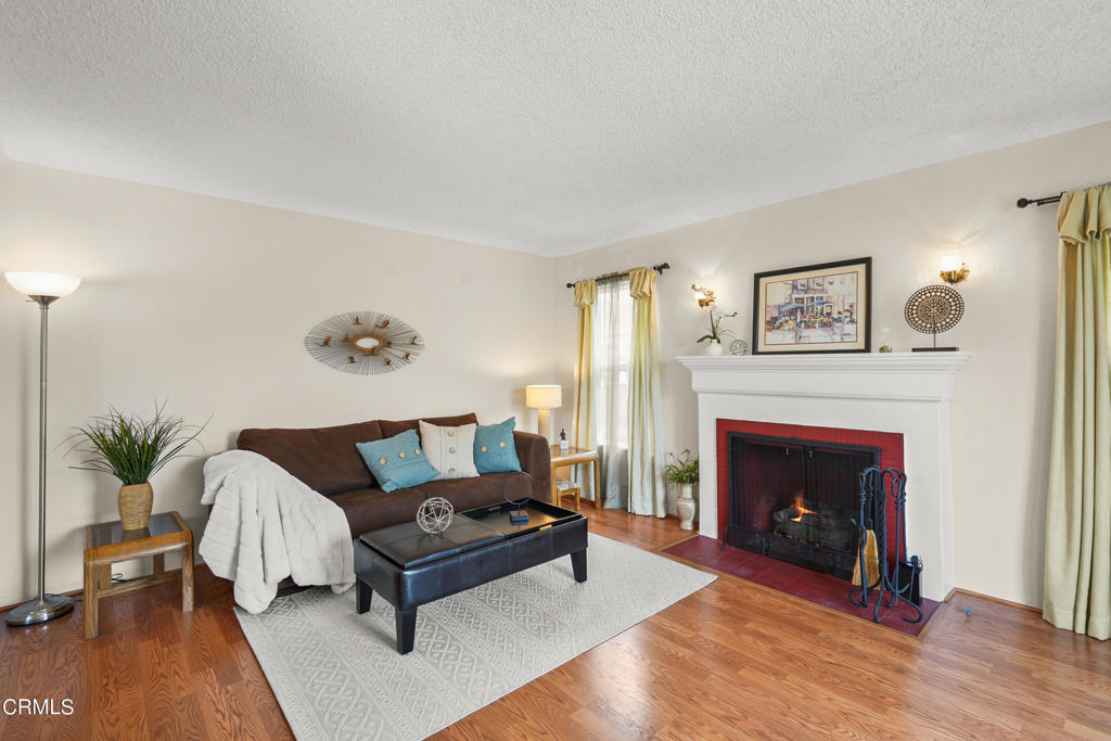 3926 W 59th Place