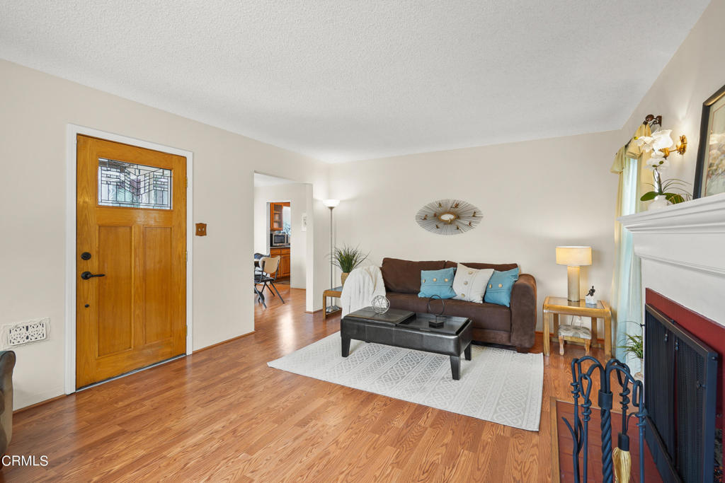 3926 W 59th Place