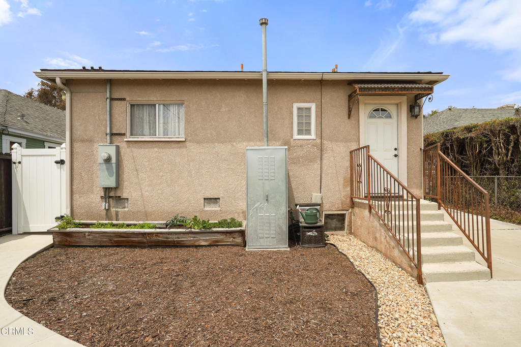 3926 W 59th Place