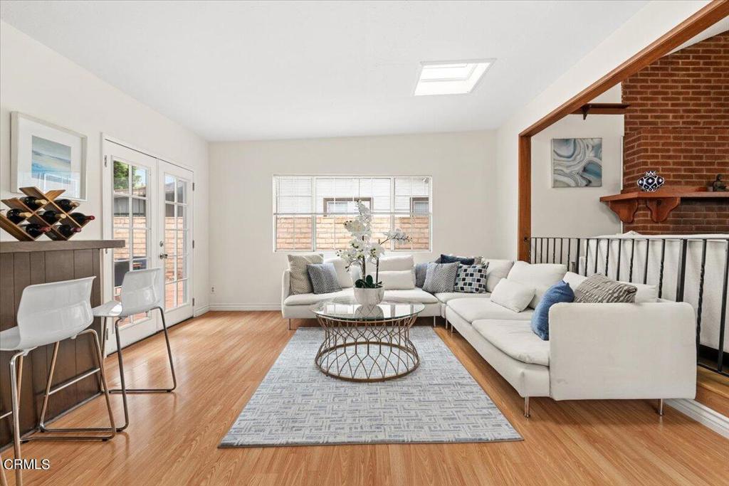 15206 Leadwell Street