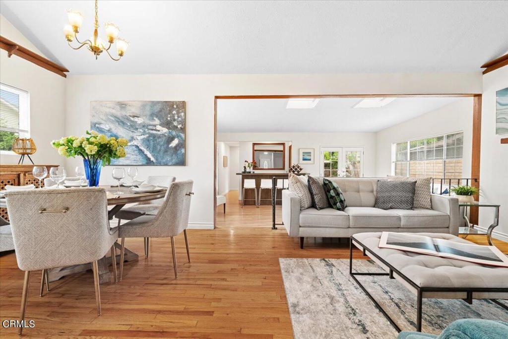 15206 Leadwell Street