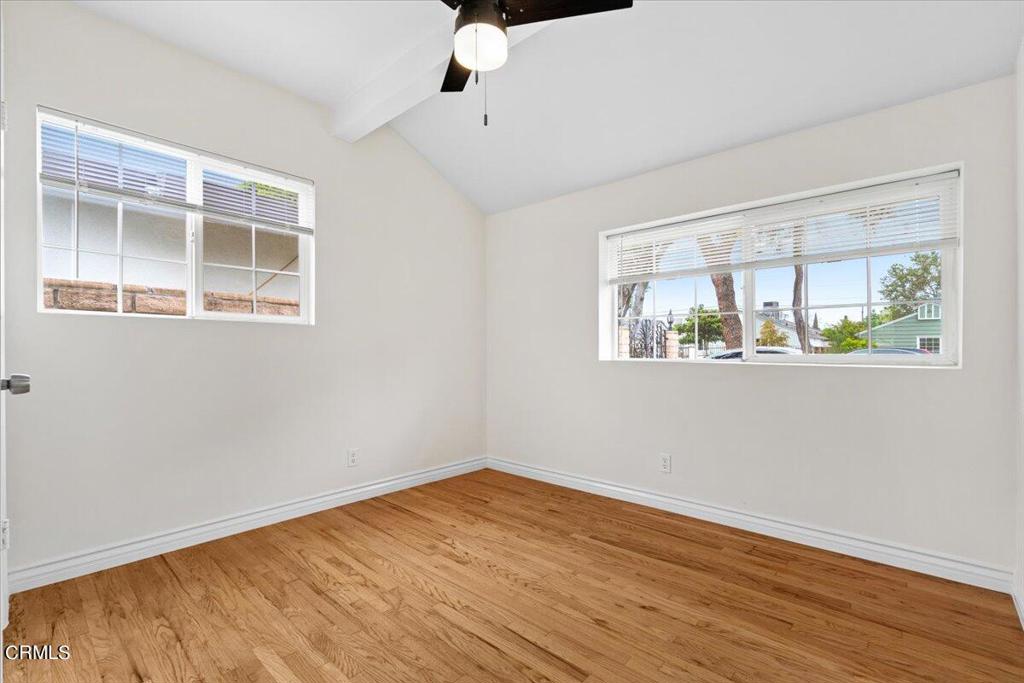 15206 Leadwell Street