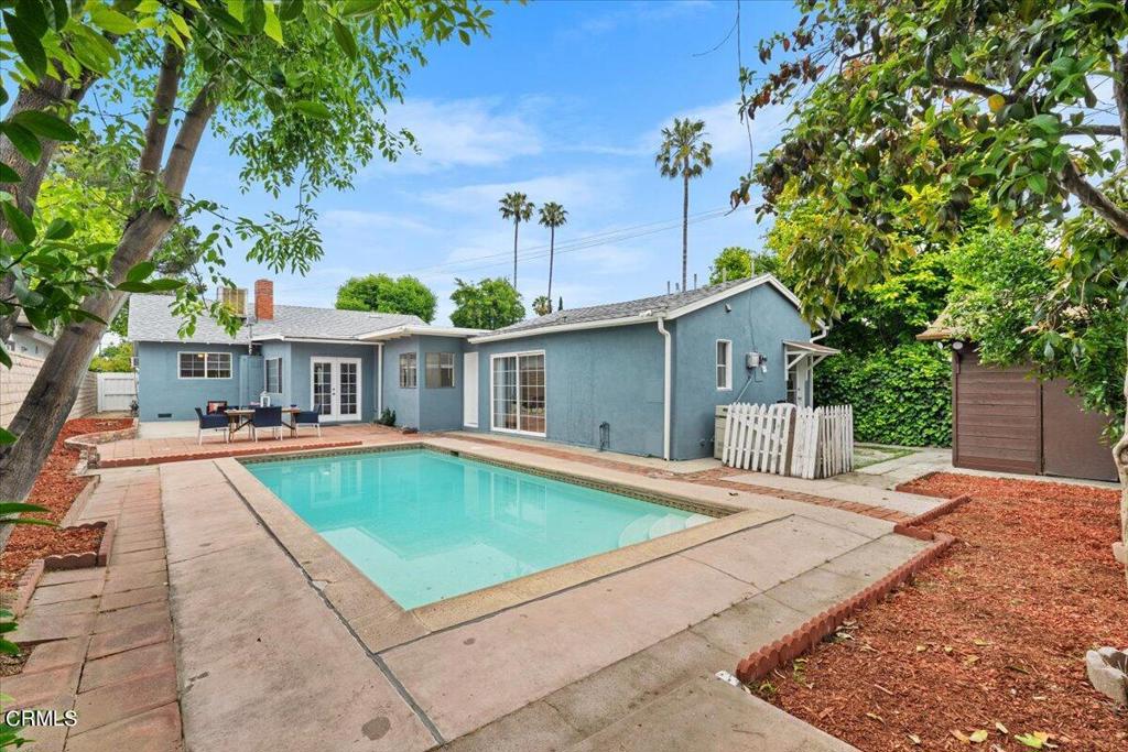 15206 Leadwell Street