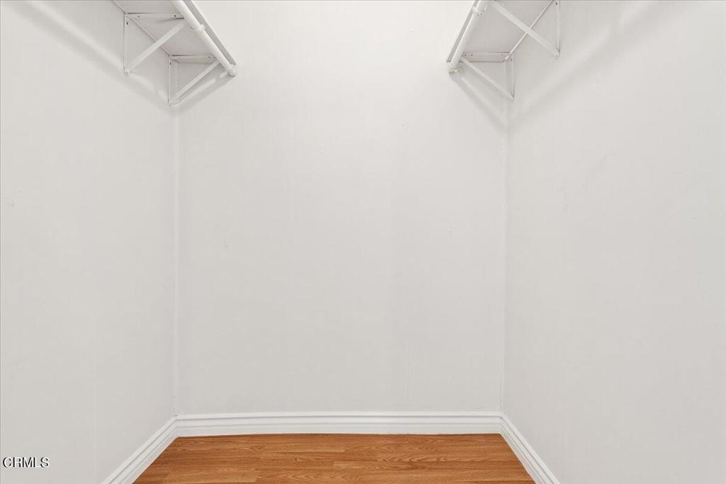 15206 Leadwell Street