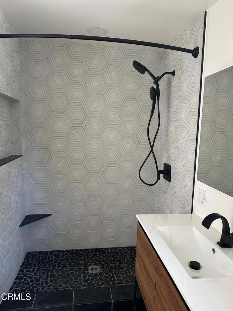 530 1/2 Thompson Drive