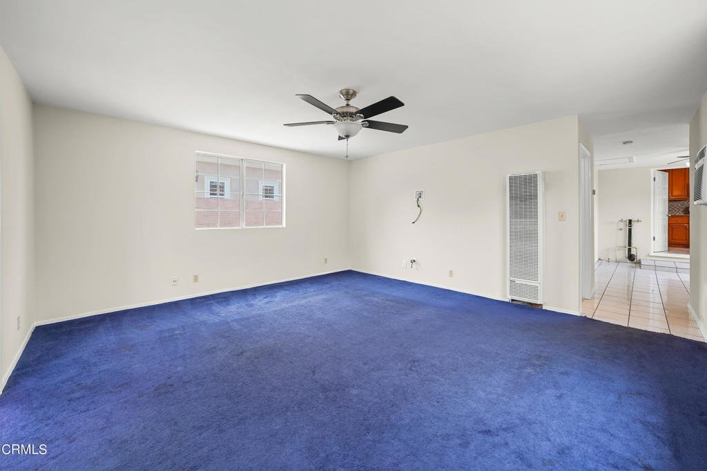 3537 Ellis Lane