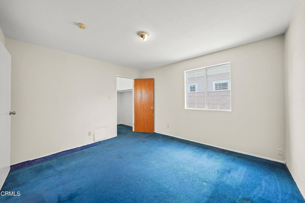 3537 Ellis Lane
