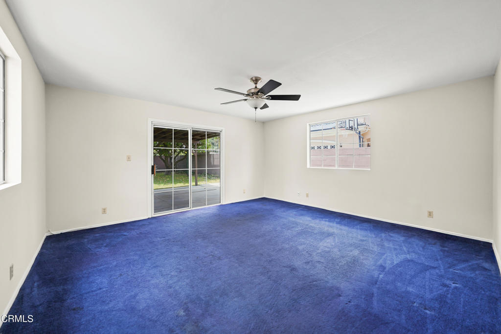 3537 Ellis Lane