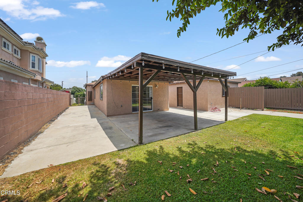 3537 Ellis Lane