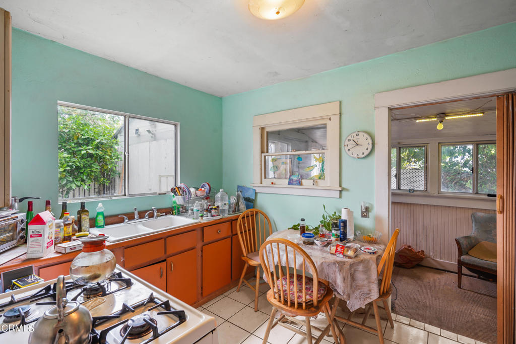 240 N Everett Street