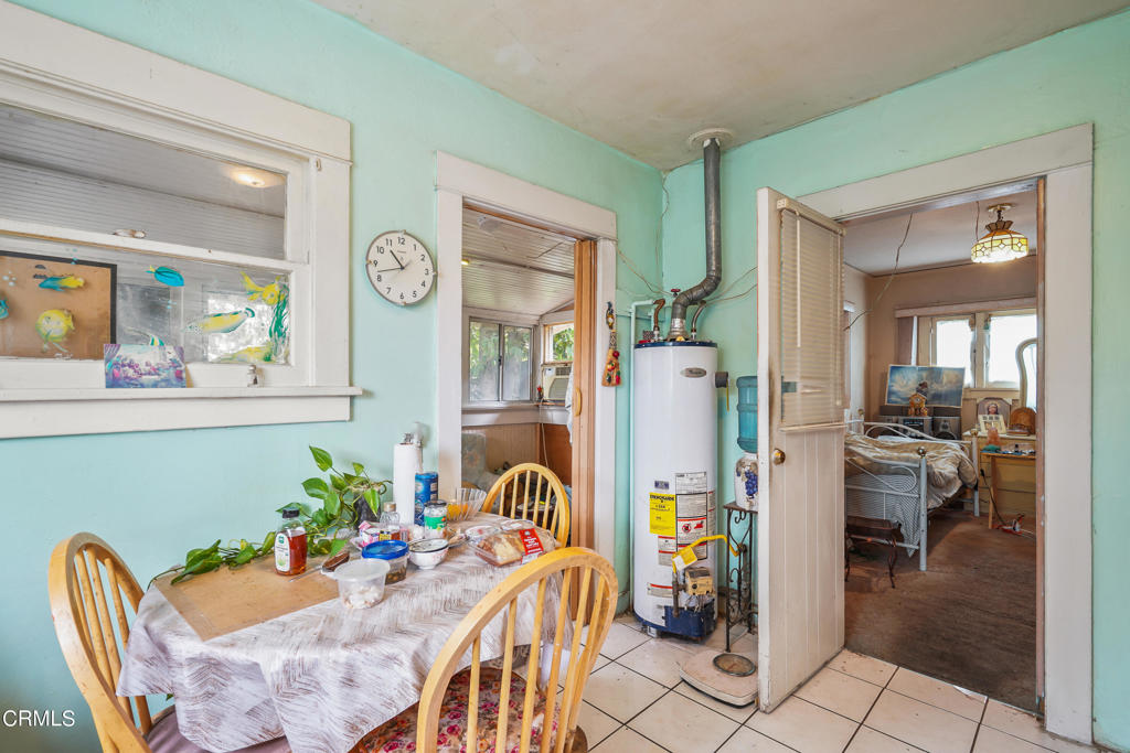 240 N Everett Street