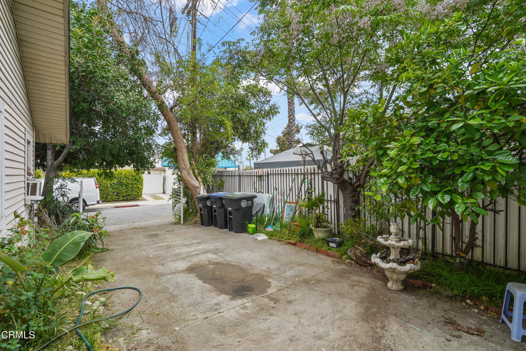 240 N Everett Street