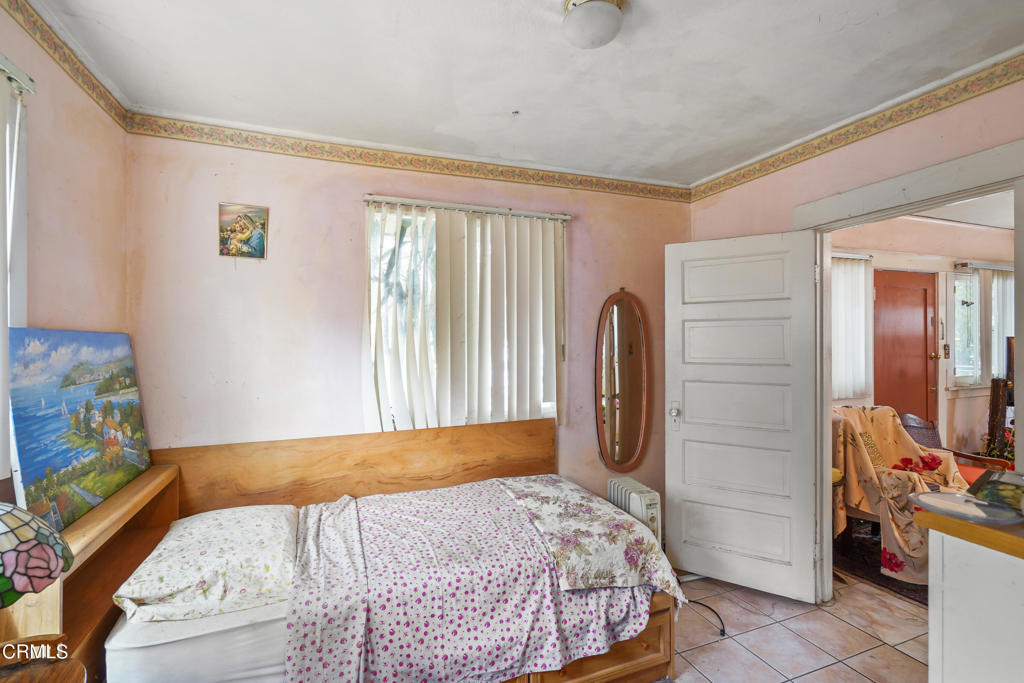 240 N Everett Street