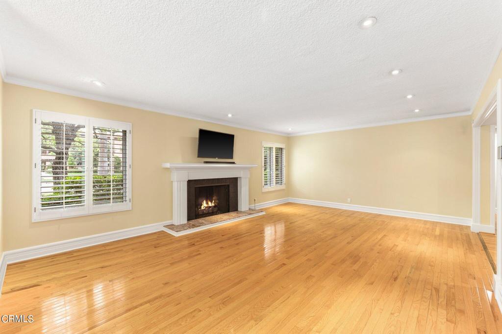 1201 S Orange Grove Boulevard