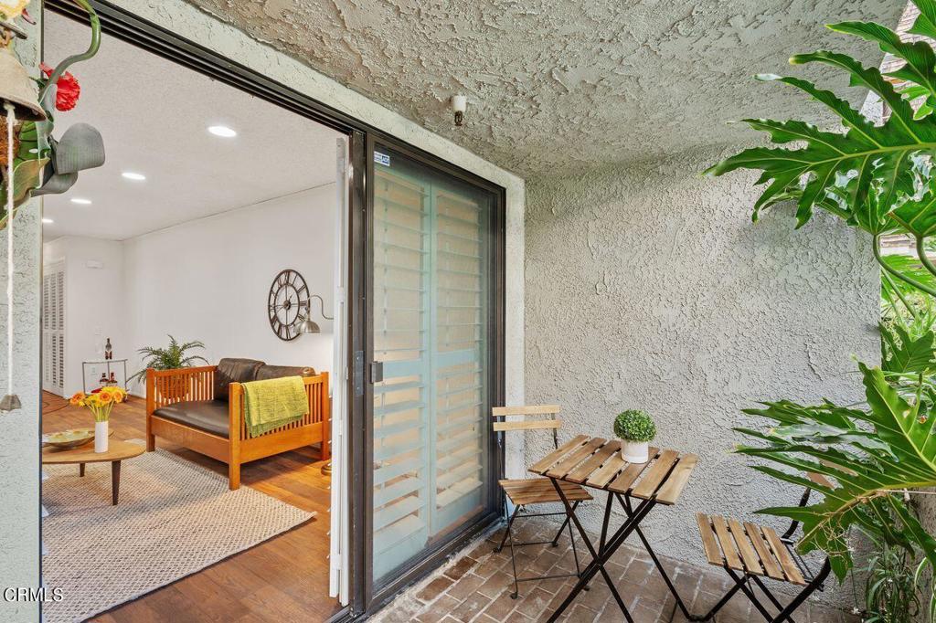 355 S Marengo Avenue 110