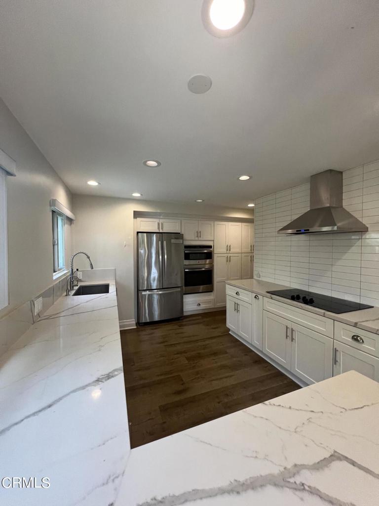 630 S Orange Grove Boulevard 1