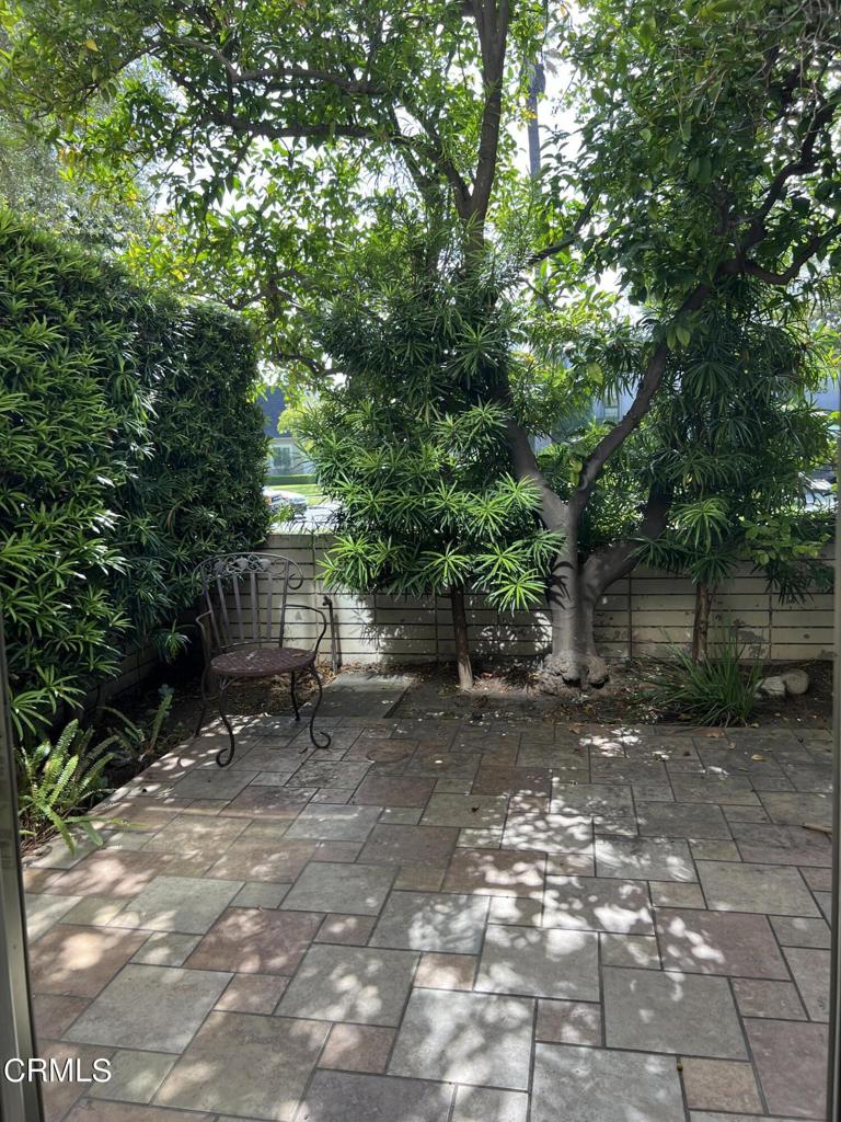 630 S Orange Grove Boulevard 1