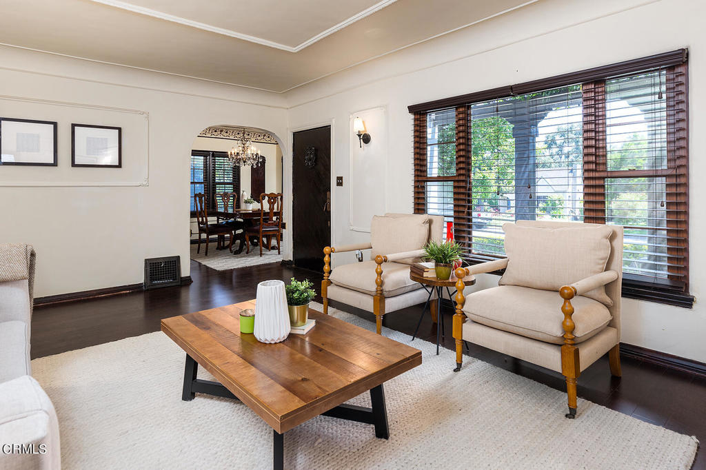 2007 Queensberry Road