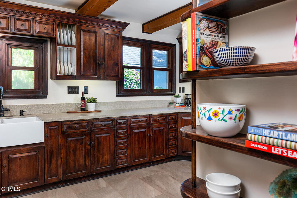 2007 Queensberry Road