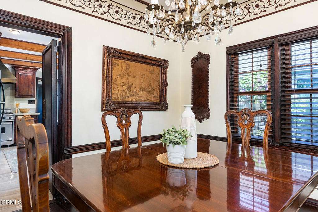 2007 Queensberry Road