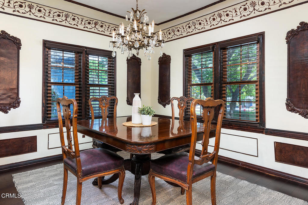 2007 Queensberry Road