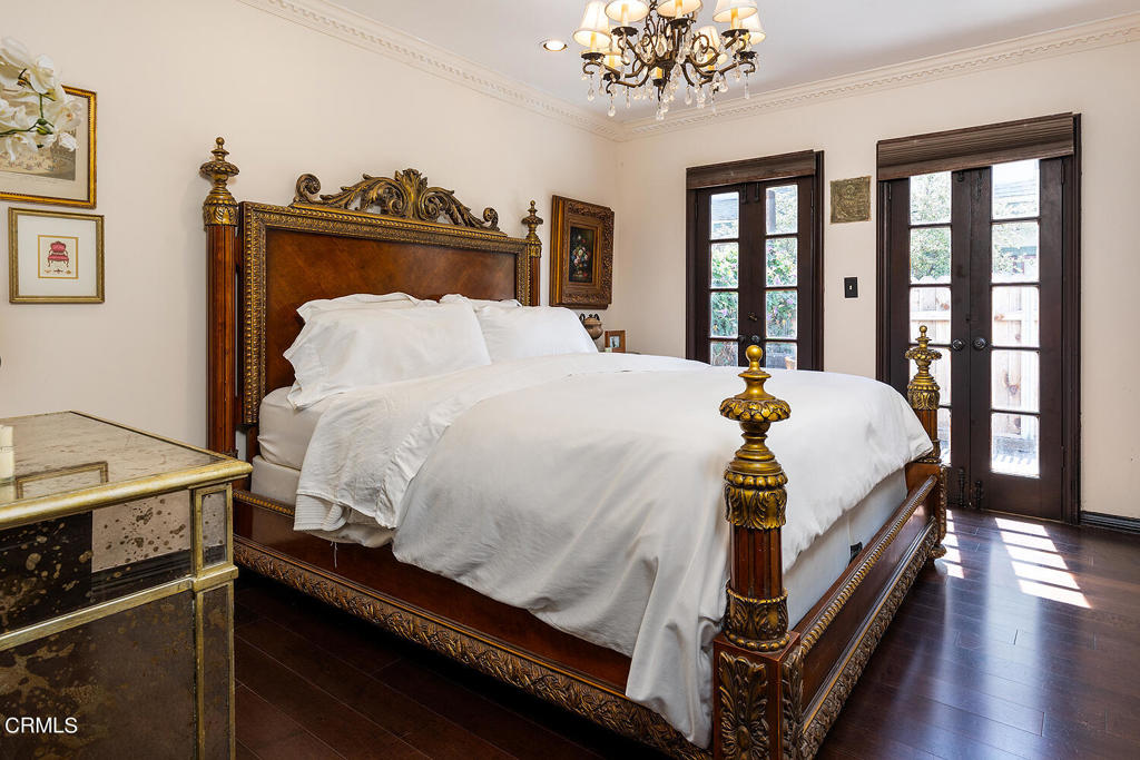 2007 Queensberry Road