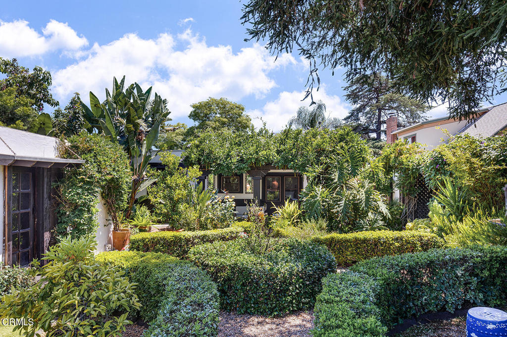 2007 Queensberry Road