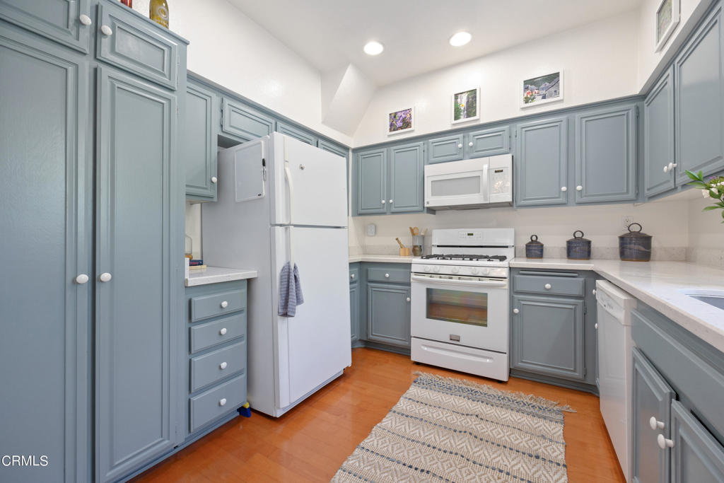 478 S Madison Avenue 8