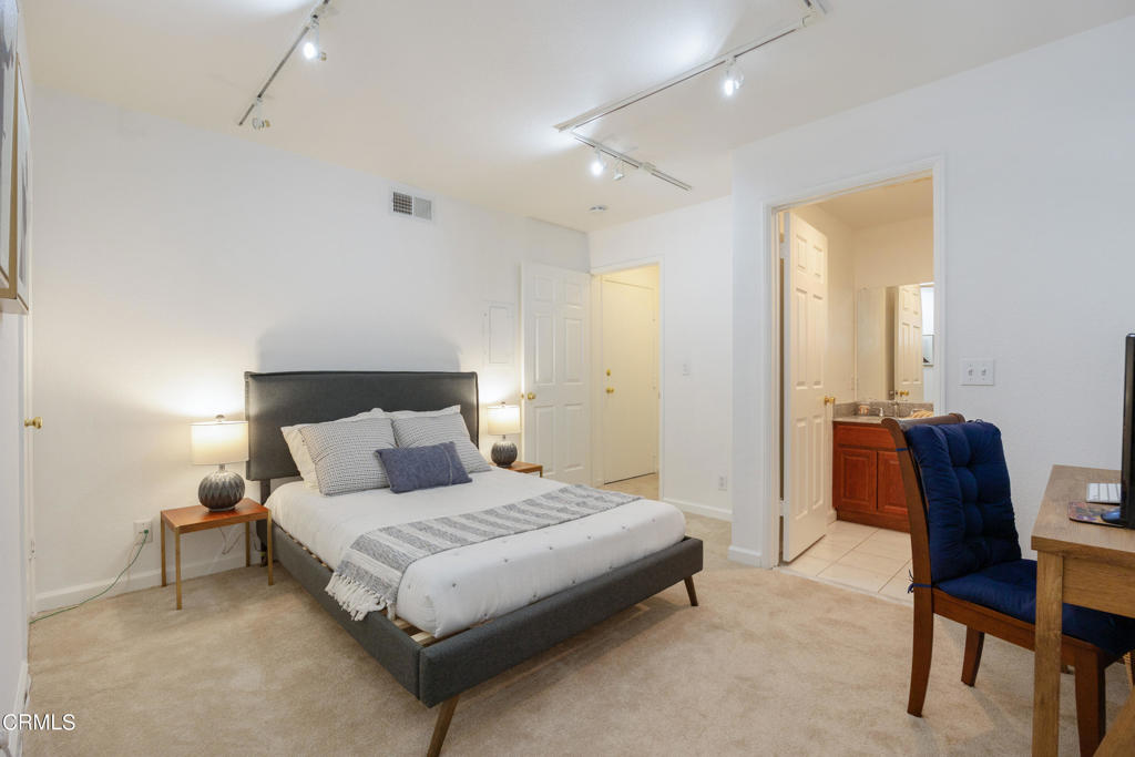 478 S Madison Avenue 8