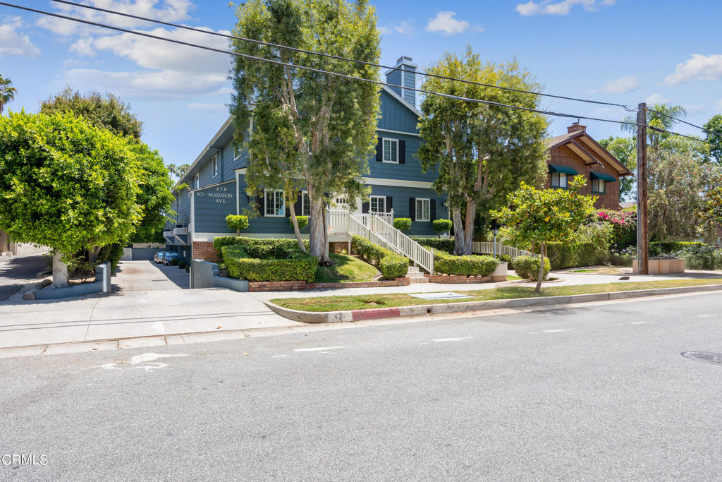 478 S Madison Avenue 8