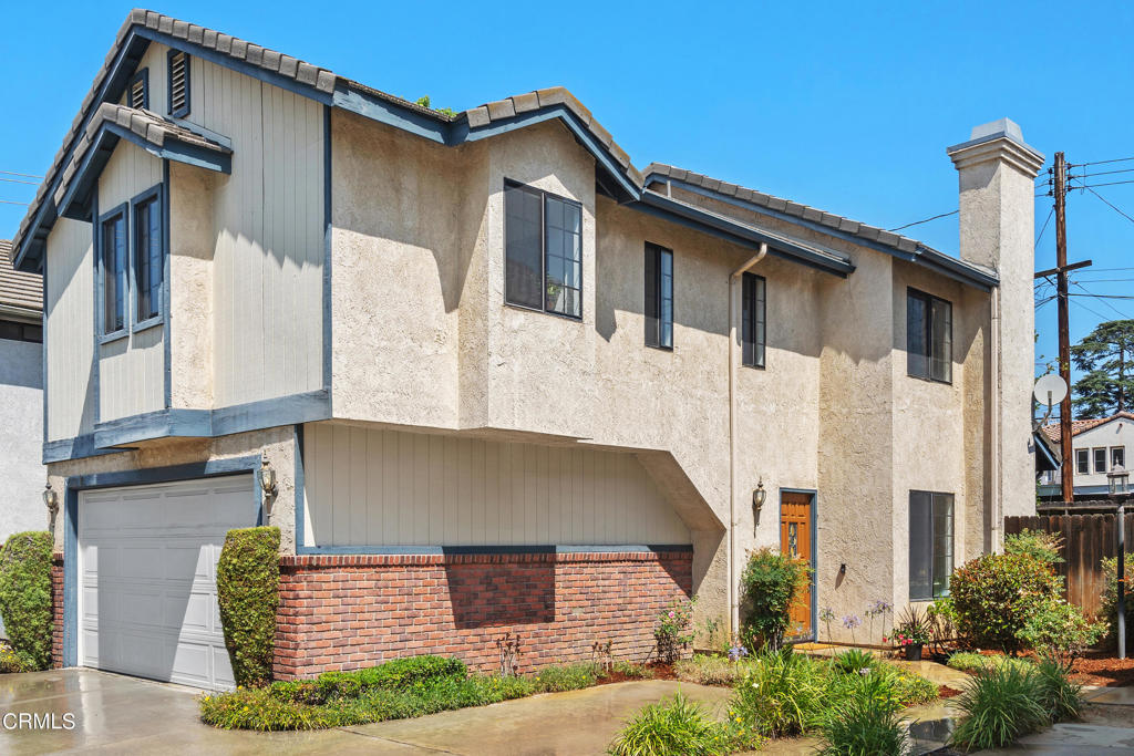 5632 1/2 McCulloch Avenue