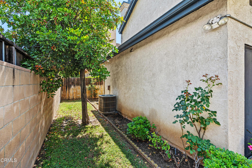 5632 1/2 McCulloch Avenue