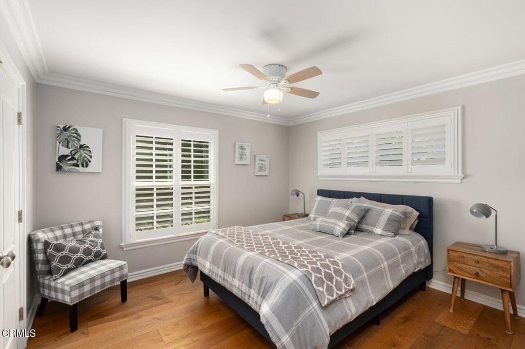 803 E Oakwood Avenue