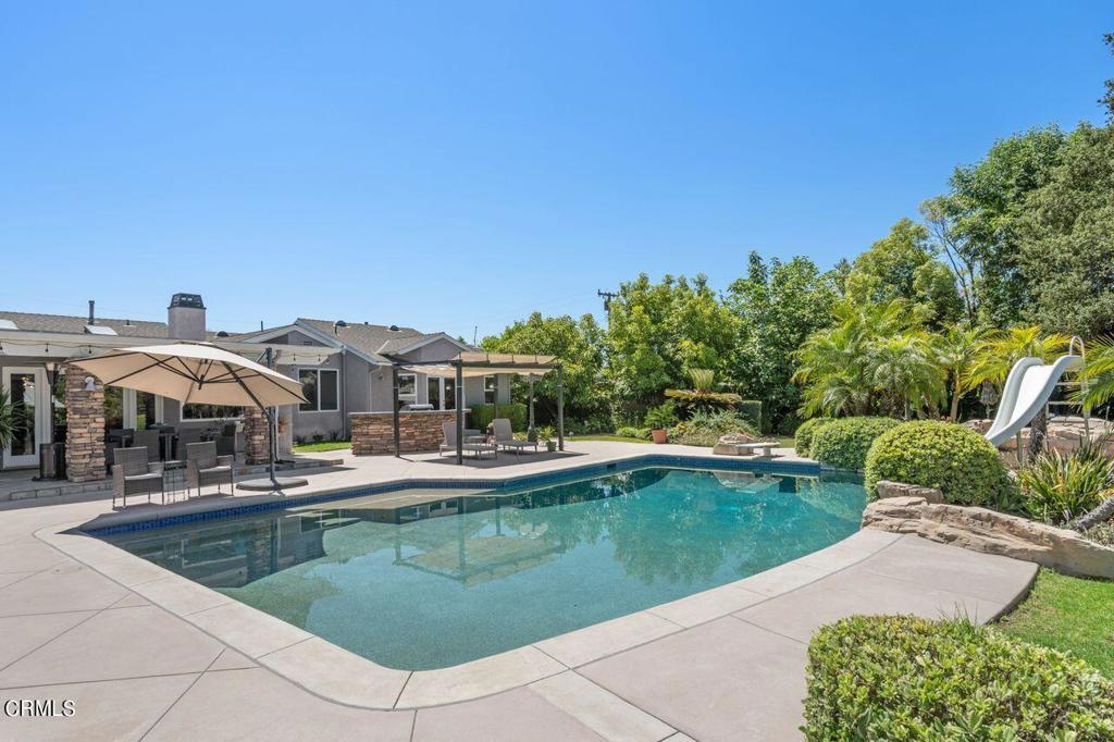 803 E Oakwood Avenue