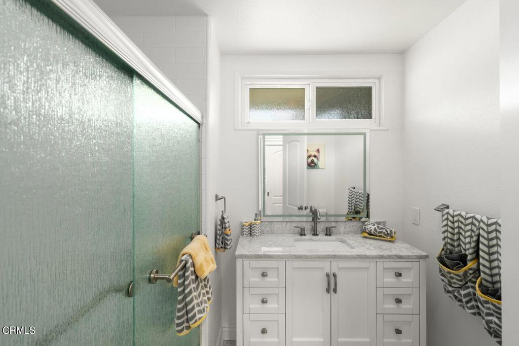 803 E Oakwood Avenue