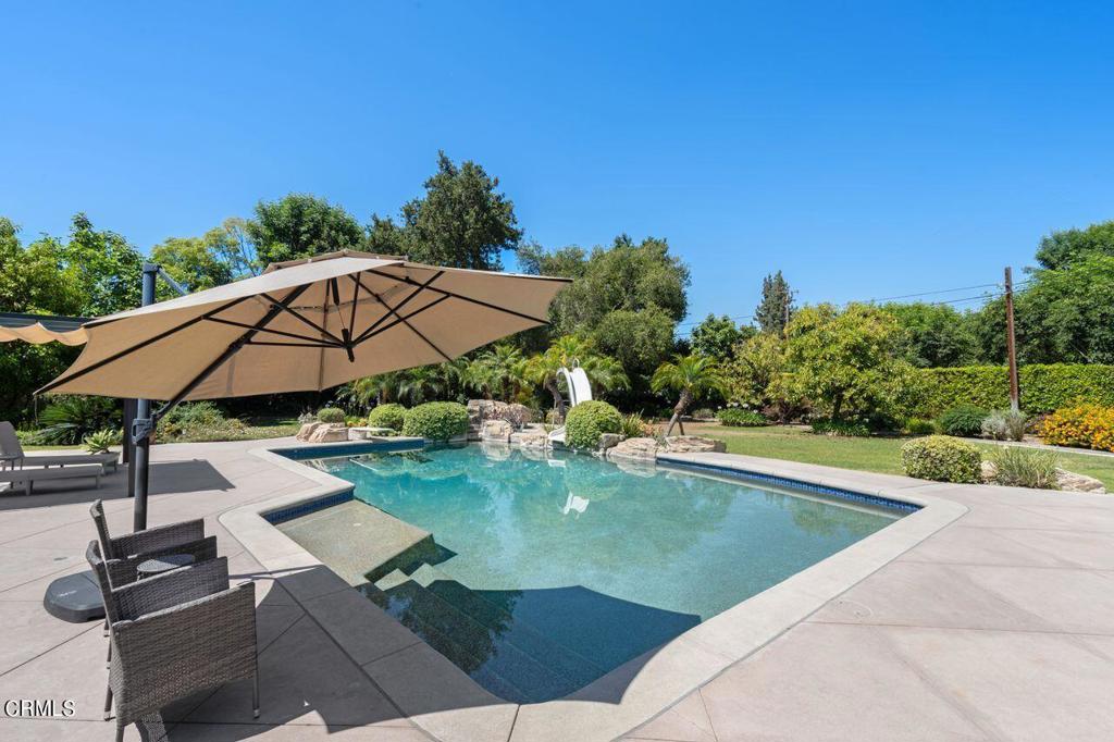 803 E Oakwood Avenue