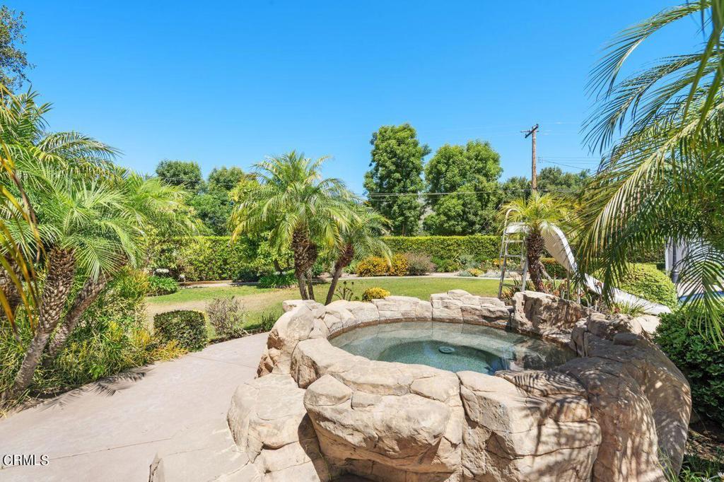 803 E Oakwood Avenue