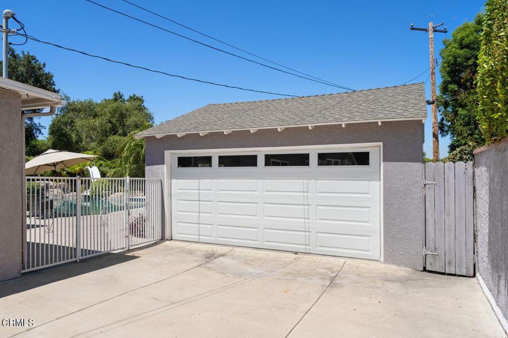 803 E Oakwood Avenue