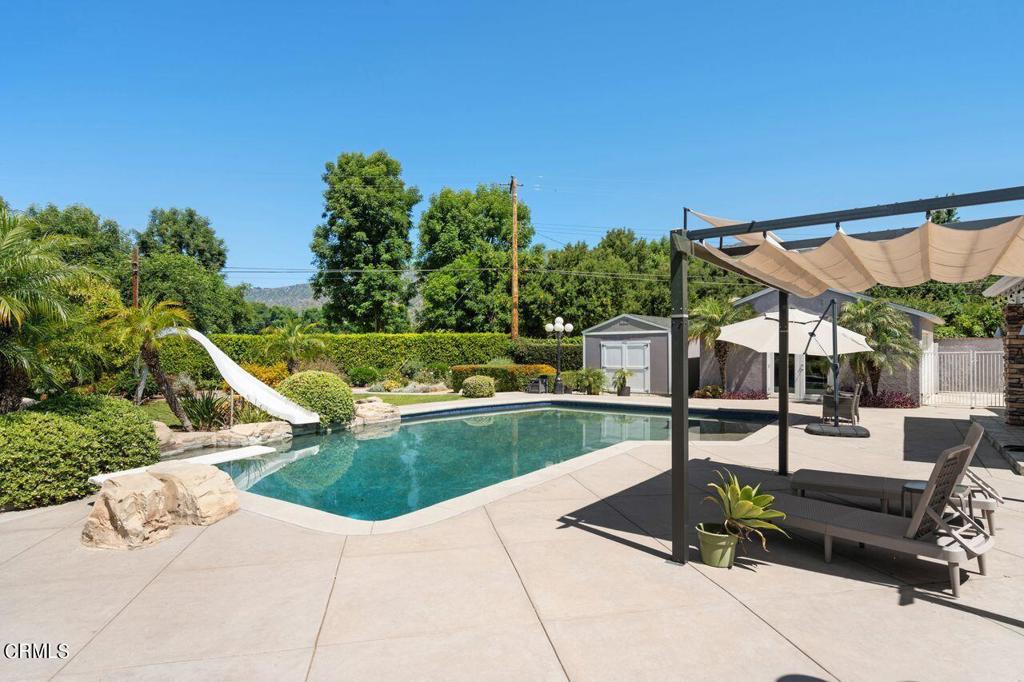 803 E Oakwood Avenue