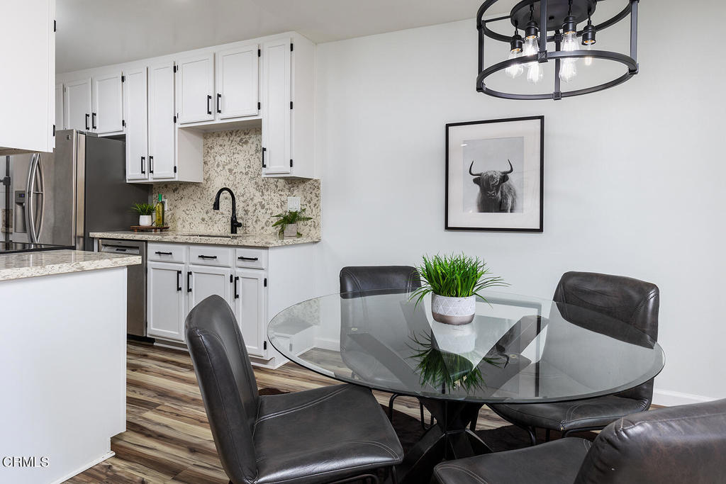 330 S Mentor Avenue 338