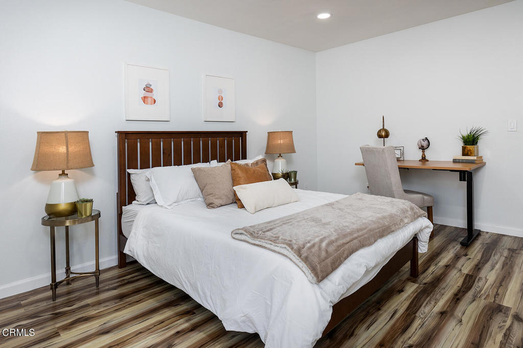 330 S Mentor Avenue 338