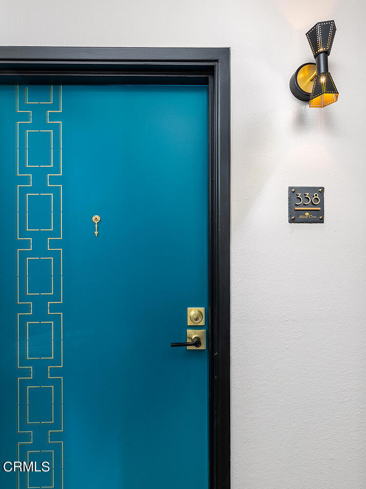 330 S Mentor Avenue 338