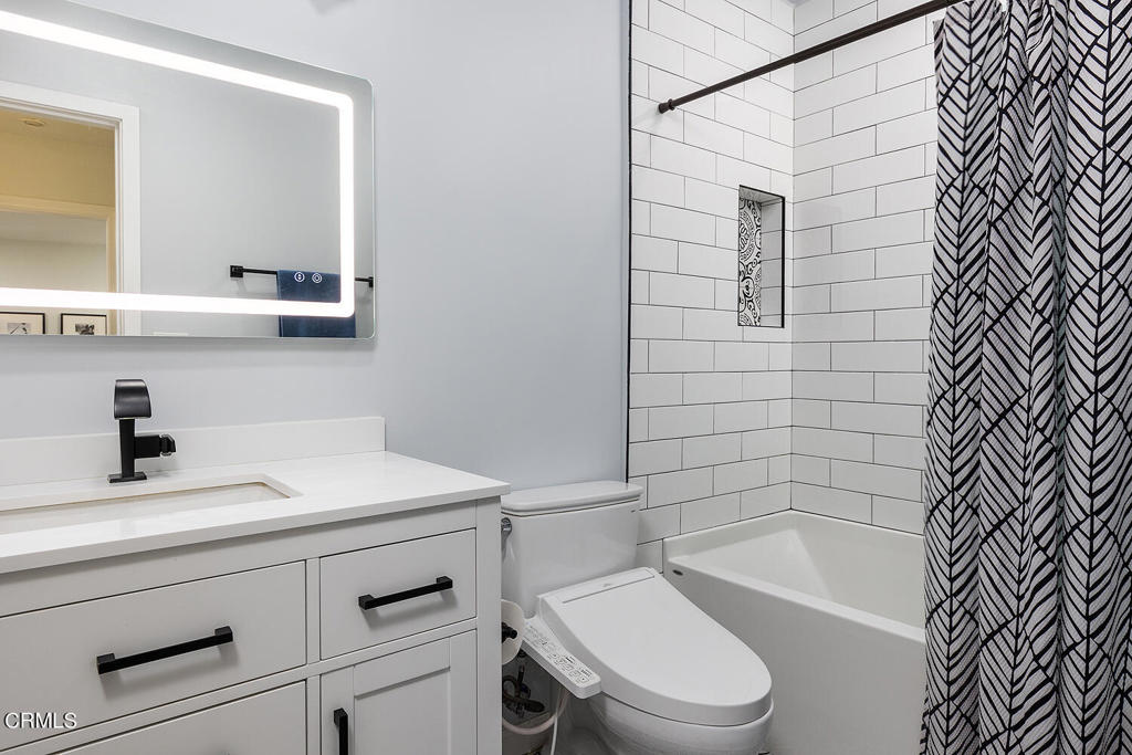 330 S Mentor Avenue 338