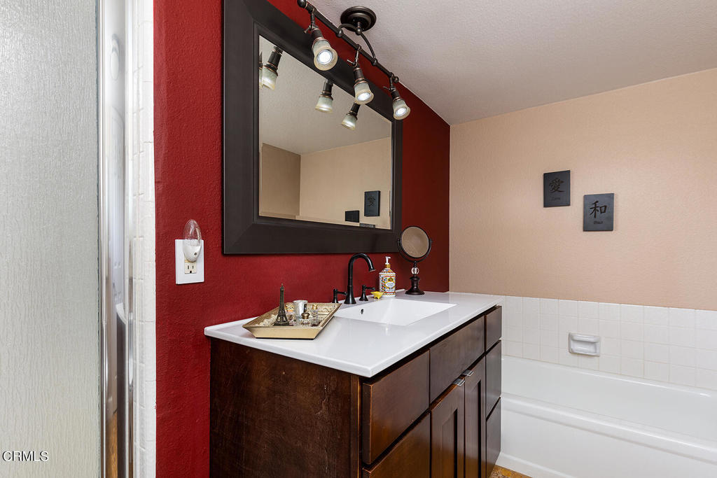 401 E California Boulevard 209