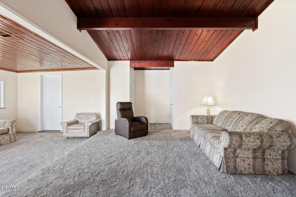 230 N Twintree Avenue