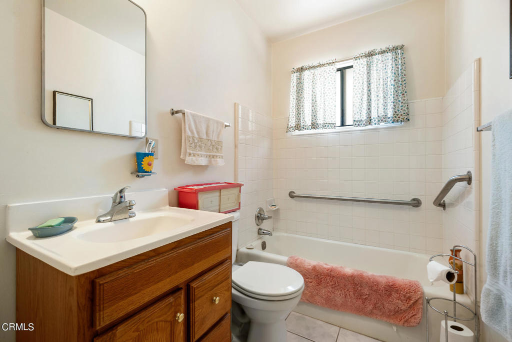 230 N Twintree Avenue