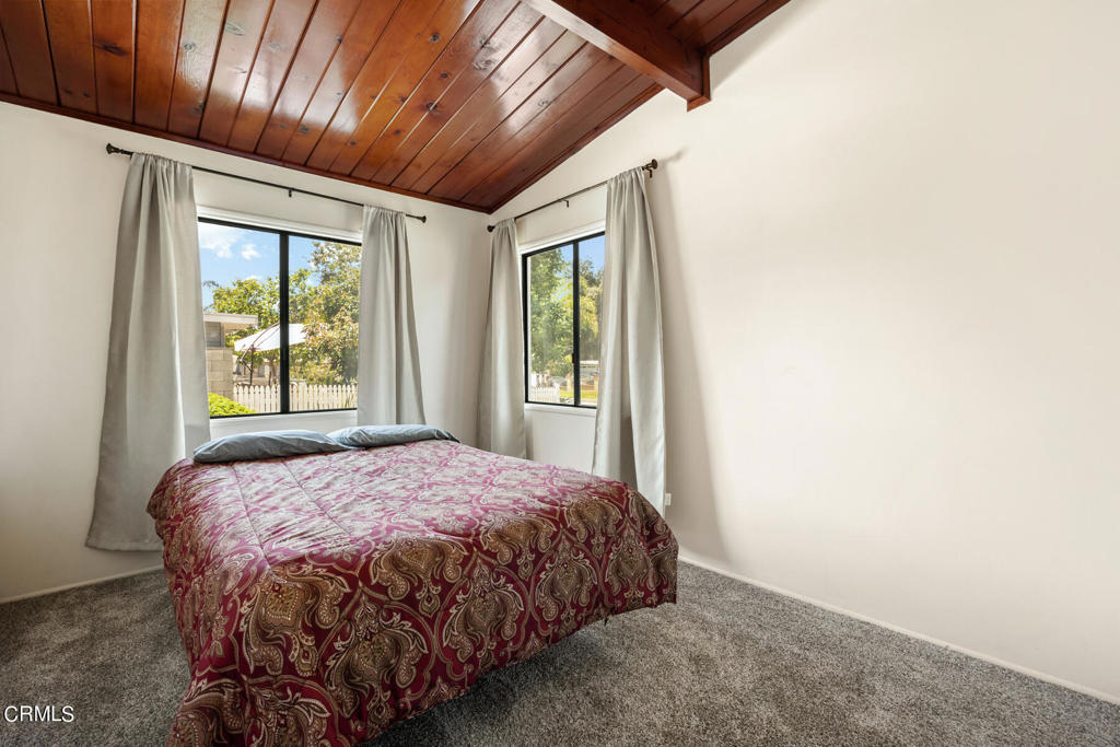 230 N Twintree Avenue