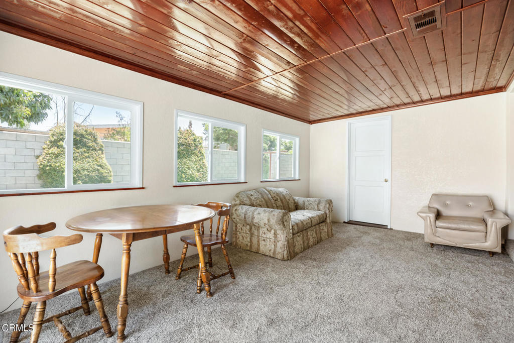 230 N Twintree Avenue