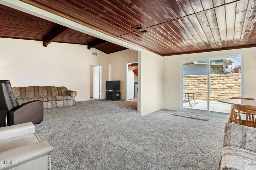 230 N Twintree Avenue